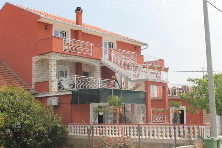 Apartments Roko Kolinda Bibinje Exterior photo