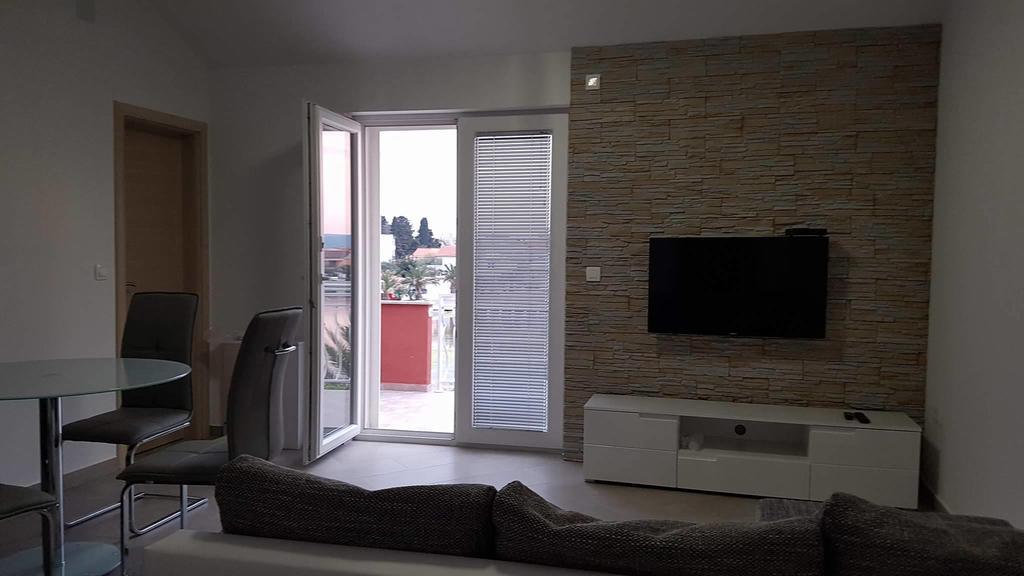 Apartments Roko Kolinda Bibinje Exterior photo
